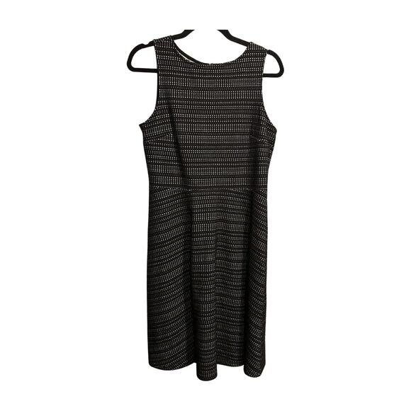 Banana Republic Knit Fit Flare Dress 10 minimalist quiet luxury capsule work - Picture 5 of 10